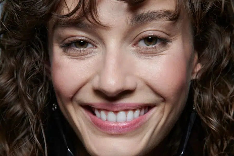 Dr. Katharina Broos in der Marie Claire Artikel zum Thema "Gesunde Zähne"