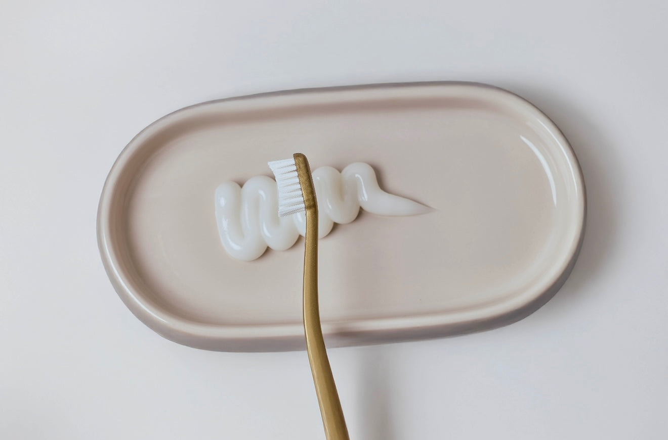 Hyaluronsäure - Sanfte Hilfe für das Zahnfleisch