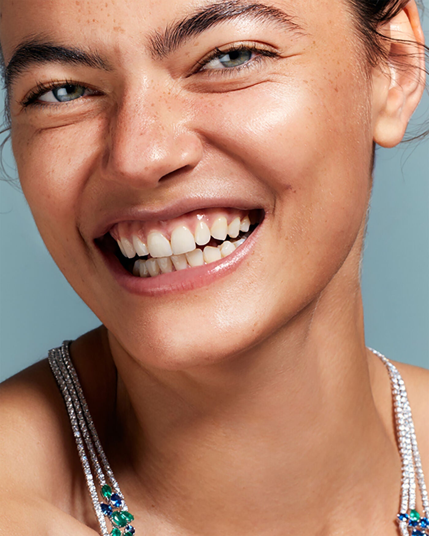 Madame Artikel mit Dr. Katharina Broos zu „Ölziehen" und dessen Auswirkung auf die Mundhygiene - mein Experteninterview mit der Madame